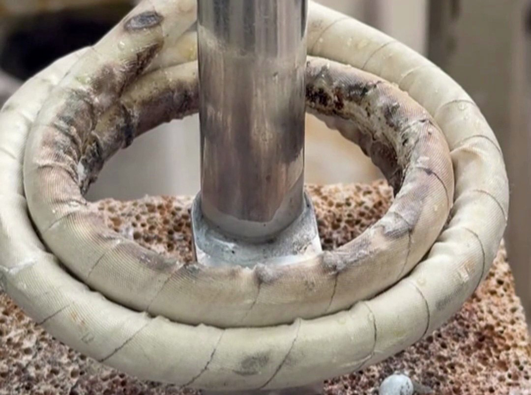 海拓高頻焊機(jī)破解鋁鋁焊接難題：精準(zhǔn)控溫，讓焊料熔化而母材不熔