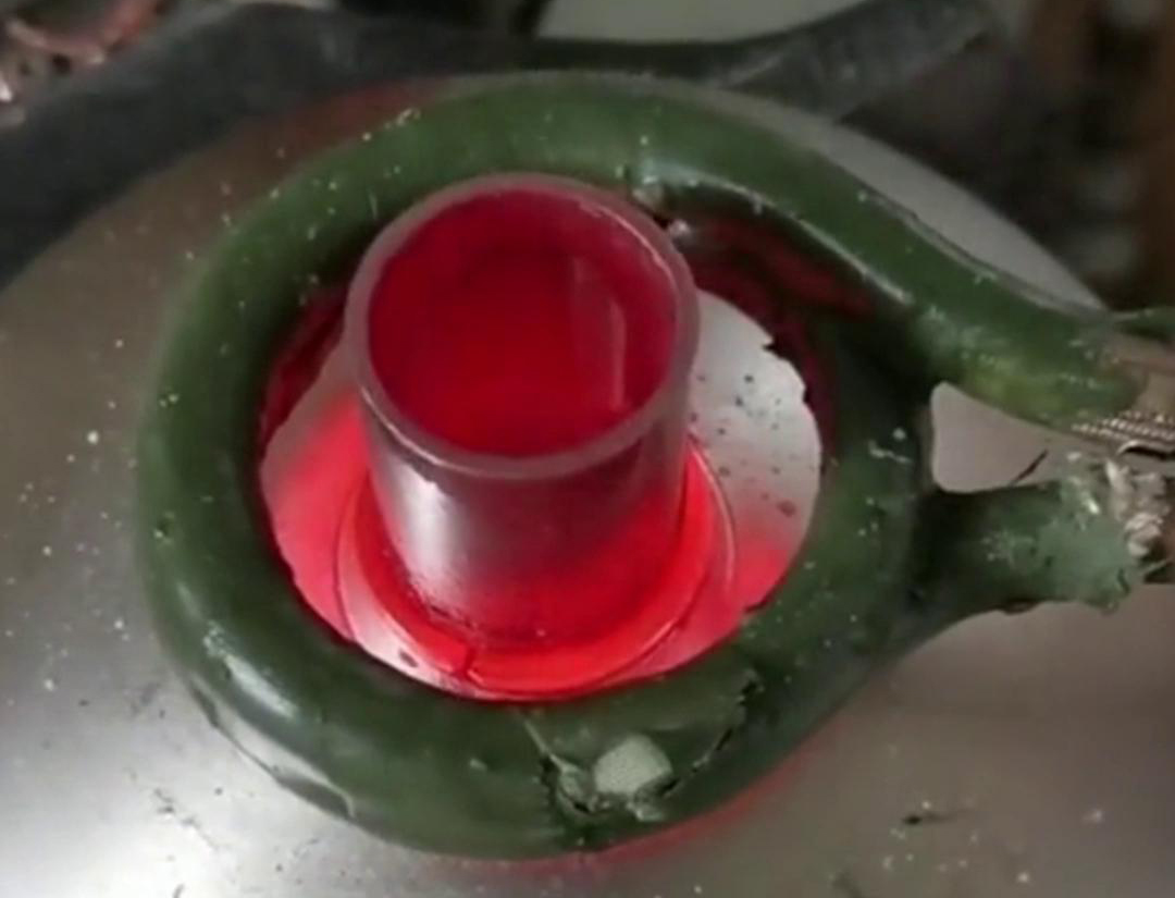 高頻焊機，不單純只是焊接銅管鋁管，還可以焊接不銹鋼鐵更各類異種金屬釬焊