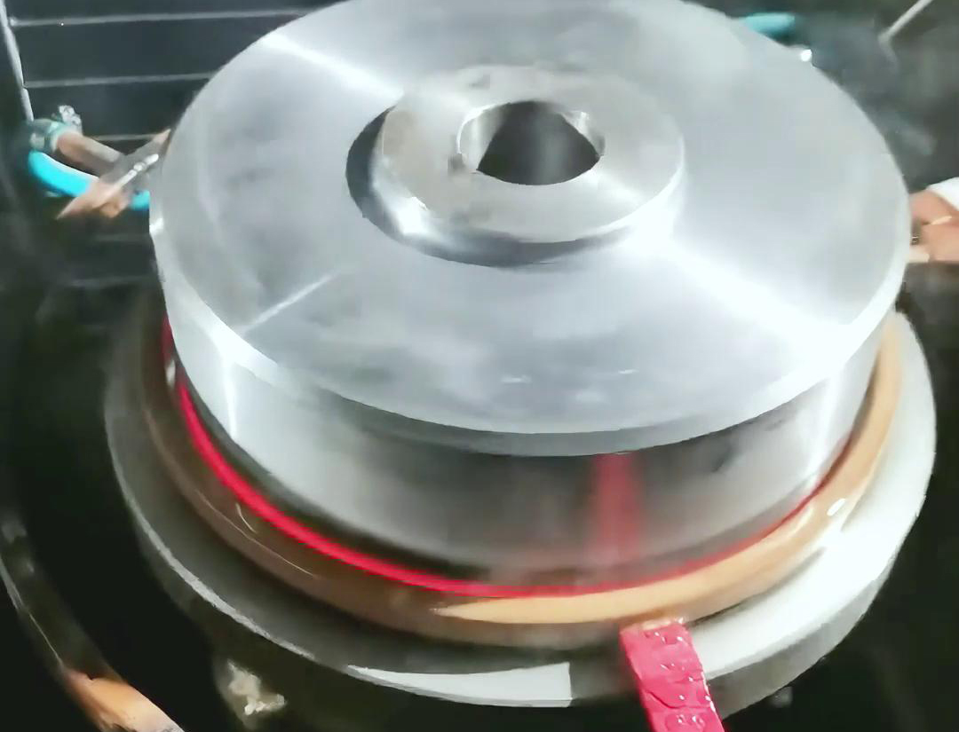 自動(dòng)化淬火機(jī)床的應(yīng)用有助于企業(yè)提高生產(chǎn)效率、降低成本、提升產(chǎn)品質(zhì)量